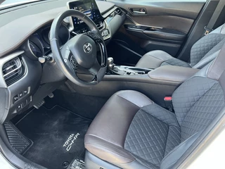 Toyota C-HR Toyota C-HR 1.8 Hybrid Executive | Trekhaak | Adap Cruise - afbeelding nr 21