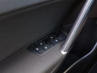 Volkswagen Golf Volkswagen Golf 1.4 TSI PHEV GTE Executive | Navi | Clima | Adap.Cruise | Led Koplampen | Bluetooth Carkit+Streaming | Pdc V+A+Camera | Licht+Regensensor | Sfeerverlichting | Privacy Glass | 19''lm |Trekhaak - afbeelding nr 22