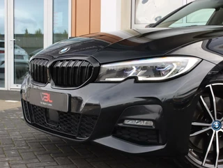 BMW 3 Serie BMW 3-serie 330e High Executive M-sport | Schuif/ kanteldak - afbeelding nr 52