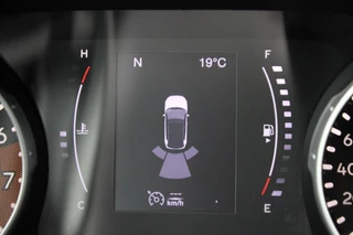 Jeep Compass Jeep Compass 1.4 MultiAIR NIGHT EAGLE / Zwart dak / Apple Carplay - afbeelding nr 30