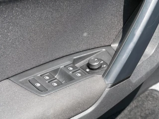 Volkswagen Tiguan Volkswagen Tiguan 2.0 TSI 191PK 4Motion Highline Business R | 2.200KG TREKGEW. | APPLE CARPLAY | CAMERA | - afbeelding nr 18