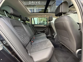 Volkswagen Passat Volkswagen Passat 1.4 TSI PHEV GTE SOH96%|Pano|Trekhaak|360Cam|DCC|Leer/Alc|Matrix|Ad.cruise - afbeelding nr 6