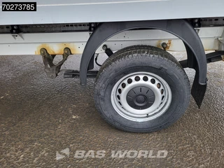 Volkswagen Crafter Volkswagen Crafter 177pk Automaat Laadklep Bakwagen Airco Camera Meubelbak Koffer Airco - afbeelding nr 16