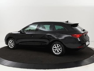 SEAT Leon SEAT Leon 1.5 eTSI Style | Stoel & stuurverwarming |  Carplay | Navigatie | Full LED | Climate control | Parkeerhulp | Cruise control - afbeelding nr 2