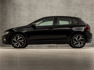 Volkswagen Polo (APPLE CARPLAY, GROOT NAVI, PARKEERSENSOREN, ADAPTIVE CRUISE, LM VELGEN, SPORTSTOELEN, DAB+, NIEUWE APK, NIEUWSTAAT) - afbeelding nr 2