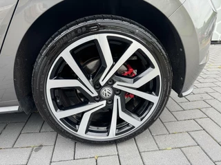 Volkswagen Polo Volkswagen Polo 2.0 TSI GTI Pano Virtual DSG Stoelverwaming - afbeelding nr 49