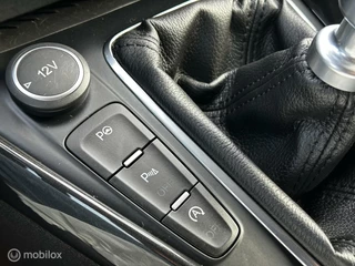 Ford Focus Ford Focus Wagon 1.0 Titanium Edition Navi PDC Clima NAP Netjes! - afbeelding nr 13