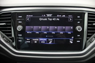 Volkswagen T-Roc Volkswagen T-Roc Cabrio 1.5 TSI R-Line Automaat - Carplay, Cruise, Stoelverw. - afbeelding nr 15