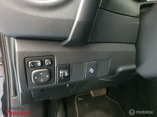 Toyota Auris Toyota Auris 1.8 Hybrid Dynamic Go|Cam|Trekhaak|Cruise|Nav|NAP - afbeelding nr 16