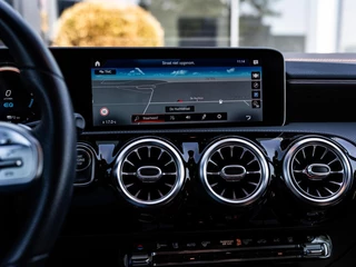 Mercedes-Benz A-Klasse Mercedes A-klasse A250e AMG|PANO|BURMESTER|CAMERA|18'' - afbeelding nr 23