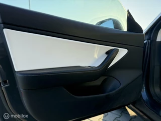 Tesla Model 3 Tesla Model 3 Long Range AWD 75kWh 19Inch Wit leer AUTOPILOT - afbeelding nr 13