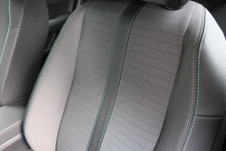 Peugeot 2008 Peugeot 2008 1.2 PURETECH 130PK ALLURE, Apple Carplay/ Android Auto, LED, etc. - afbeelding nr 16