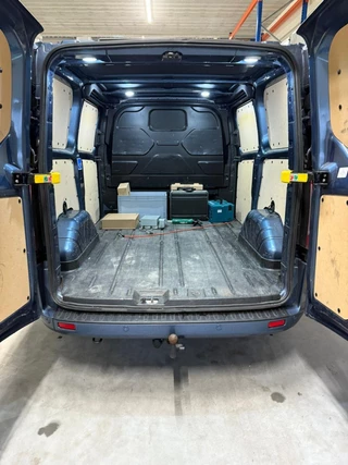 Ford Transit Custom Ford Transit Custom 280 2.0 TDCI 130 PK AUTOMAAT L1H1 Limited | Camera | Adaptieve Cruise Control | BLIS | Lederen bekleding | Trekhaak | Winterpakket | Zijschuifdeur L+R - afbeelding nr 8