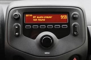 Toyota Aygo Toyota Aygo 1.0 VVT-i x-fun 5-Deurs, Airco, Cruise, Bluetooth, Elektrische Ramen, DAB, Xenon - afbeelding nr 35