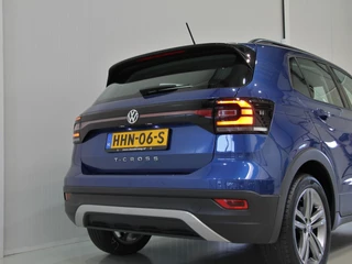 Volkswagen T-Cross Volkswagen T-Cross 1.0 TSI Life | Carplay | Side assist| Full LED - afbeelding nr 17