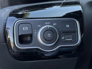 Mercedes-Benz A-Klasse Mercedes-Benz A-klasse 160 Business Sol. AMG | Navi | Camera | Carplay | - afbeelding nr 33