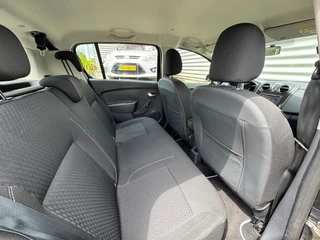 Dacia Sandero Dacia Sandero 0.9 TCE 90pk Laureate Airco Cruise Camera Navi DAB PDC - afbeelding nr 17