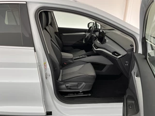 Škoda Enyaq iV Škoda Enyaq iV 80 Comfort [ 3-Fase ] (INCL-BTW) *DIGI-COCKPIT | FULL-LED | LEATHER-MICROFIBRE | BLINDSPOT | CAMERA | NAVI-FULLMAP | DAB+ | KEYLESS | HEATED-SPORTSEATS | CARPLAY | AMBIENT-LIGHT | CCS-FASTLOADER | SHIFT-PADDLES | - afbeelding nr 11