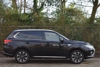 Mitsubishi Outlander | NL-Auto | Camera | Trekhaak | Carplay | Standkachel | Keyless | Stoel- & stuurverwarming | Allweathers | LED / Xenon - afbeelding nr 27