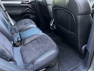 Porsche Cayenne Porsche Cayenne 3.6 GTS | Panoramadak | Bose | Sportchrono | Navi | Camera | Stoelverwarming Voor/Achter | Verwarmd Stuurwiel | LED | - afbeelding nr 46