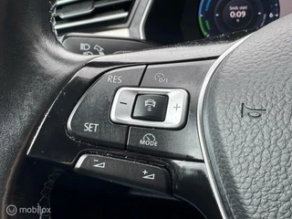 Volkswagen Passat Volkswagen Passat Variant 1.4 TSI GTE DSG LEDER/PANO/AIRCO - afbeelding nr 33
