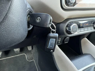 Nissan Micra Nissan Micra 1.0 IG-T N-Connecta camera - afbeelding nr 26