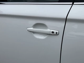 Mitsubishi Outlander Mitsubishi Outlander 2.4 PHEV Instyle 225 pk 4WD AUT. | 1e eigenaar | dealer onderhouden | leder interieur | trekhaak | navigatie - afbeelding nr 12