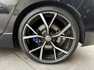 Volkswagen Golf Volkswagen Golf 2.0 TSI R 4Motion|Akrapovic|Panorama|Performance - afbeelding nr 12