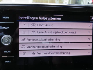 Volkswagen T-Roc Volkswagen T-Roc 1.5 TSI 150pk DSG-aut. LIFE BNS / Navi / Trekhaak afn.baar / Stoelverw. / FABRIEKS garantie - afbeelding nr 36