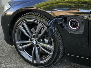 BMW 3 Serie BMW 3-serie 330e M Pakket|Pano|Head Up|Harman/Kardon|Full Op - afbeelding nr 9