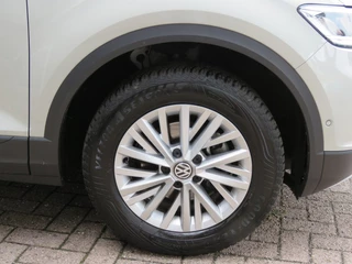 Volkswagen T-Roc Volkswagen T-Roc 1.5 TSI 150pk DSG-aut. LIFE BNS / Navi / Trekhaak afn.baar / Stoelverw. / FABRIEKS garantie - afbeelding nr 15