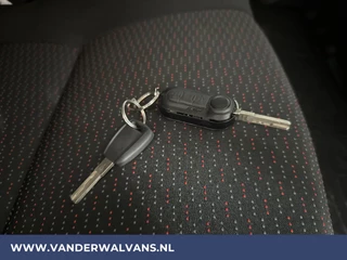 Peugeot Boxer Peugeot Boxer 2.2 BlueHDi 140pk L2H2 Euro6 Airco | Camera | Navigatie | 2500kg Trekhaak Cruisecontrol, Parkeersensoren, Bijrijdersbank - afbeelding nr 18