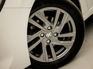 Peugeot 208 (APPLE CARPLAY, GROOT NAVI, 360 CAMERA, LM VELGEN, SPORTSTOELEN, PARKEERSENSOREN, CRUISE, NIEUWE APK, NIEUWSTAAT) - afbeelding nr 32