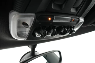 MINI Cooper Mini Mini 1.5 Cooper Chili Serious Business | John Cooper Works Chili Pakket | Keyless Entry | lederen bekleding | Navigatie | Parkeersensoren | verwarmde voorstoelen - afbeelding nr 50
