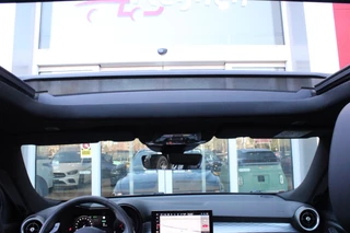 Alfa Romeo Tonale Alfa Romeo Tonale 1.5T 160PK HYbrid VELOCE | PANORAMISCH SCHUIF / KANTELDAK | LEDEREN BEKLEDING | VOORSTOELEN / STUUR VERWARMD | VOORSTOELEN GEVENTILEERD | VOORSTOELEN ELEKTRISCH VERSTELBAAR | DRAADLOOS APPLE CARPLAY / ANDROID AUTO | 360° CAMERA | AUTOMATISCH DIMMENDE BUITENSPIEGELS | 20