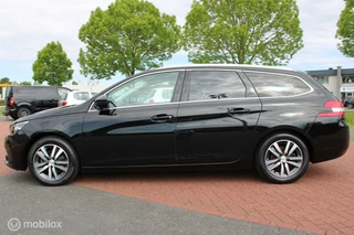 Peugeot 308 Peugeot 308 SW 1.2 PureTech Blue Lease Premium 130 PK, Pano, Stoel verwarming, Pdc voor/achter + camera, Leder, App connect, Cruise, Donkerglas, Massage stoelen. - afbeelding nr 3