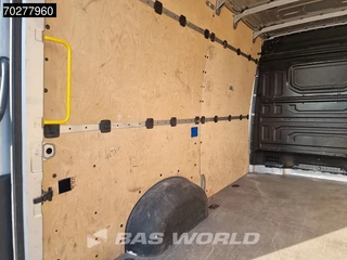 Volkswagen Crafter Volkswagen Crafter 140pk L3H3 Airco Parkeersensoren Carplay Euro6 L2H2 12m3 Airco - afbeelding nr 8