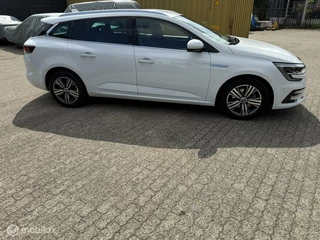 Renault Megane E-Tech Renault Megane Estate 1.6 E-Tech Plug-In Hybrid 160 Intens - afbeelding nr 5