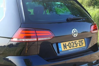 Volkswagen Golf Volkswagen Golf Variant 1.5 TSI Highline / R Line / 150PK / BTW Auto / DSG / ACC / StoelVW / 100% Onderhoud / Trekhaak - afbeelding nr 34