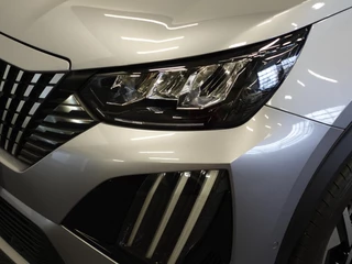 Peugeot 2008 Peugeot 2008 1.2 PureTech 130pk Automaat Allure | Navigatie | Apple Carplay/Android | Auto 360 camera | Parkeersensoren | Blind Spot Assist | Adaptive Cruise Control | Stoelverwarming | Getinte ramen | Climate Control - afbeelding nr 4