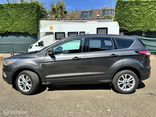 Ford Kuga Ford Kuga 1.5 EcoBoost Titanium /Netjes en dealeronderhouden - afbeelding nr 2
