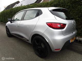 Renault Clio Renault Clio 0.9 TCe 5-DEURS - Navigatie - Stoelverwarming - afbeelding nr 4