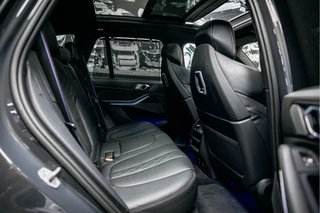 BMW X5 BMW X5 xDrive50e Prachtig samen gestelde X5 M stoelen, Dravit Grau - afbeelding nr 25