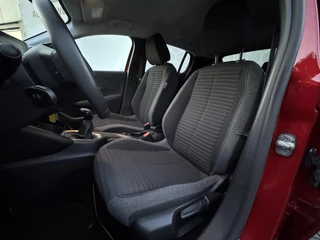 Peugeot 208 Peugeot 208 1.2 PureTech Style Carplay Airco Lane assist - afbeelding nr 6