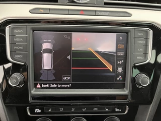 Volkswagen Passat Volkswagen Passat Variant 1.4 TSI GTE Highline Aut. *PANO | LEATHER-ALCANTARA | FULL-LED | NAVI-FULLMAP | ERGONOMIC-SPORT-SEATS | CARPLAY | CAMERA | DAB+ | ECC | HEATED-SEATS | PDC | TOWBAR | SHIFT-PADDLES | AMBIENT-LIGHT | 17''ALU* - afbeelding nr 15