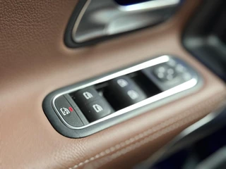 Mercedes-Benz A-Klasse Mercedes-Benz A-klasse 220 Launch Edition Premium Plus AMG Night | pano | Leer | Multibeam | HUD | Memory | Keyless | Sfeerver - afbeelding nr 21