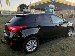 Hyundai i30 Hyundai i30 1.6 GDi GO! - NAVI/CLIMA/CAMERA/CRUISE/NAP - afbeelding nr 19