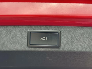 Škoda Karoq Skoda Karoq 1.5 TSI Sportline Automaat | Stoelverwarming | Apple CarPlay | LED verlichting | Trekhaak uitklapbaar | Adaptieve cruise control | Dode hoek detectie | Voorruitverwarming | Parkeersensoren voor en achter | Achteruitrijcamera - afbeelding nr 52