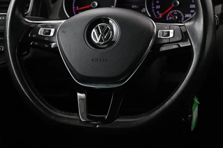 Volkswagen Golf Volkswagen Golf 1.4 TSI Highline | Stoelverwarming | Camera | Full LED | Adaptive cruise | Carplay | Climate control | Parkeerhulp | Bluetooth - afbeelding nr 49