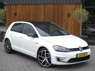 Volkswagen Golf Volkswagen Golf TSI GTE 245PK / GTI R Perf. ed. / LED - afbeelding nr 65